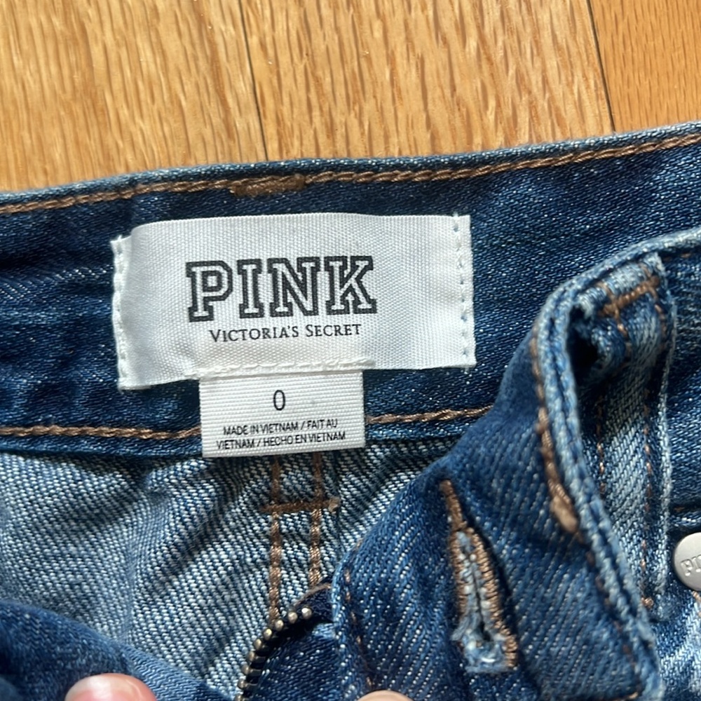 Skull Low-rise Jean shorts - Picture 4 of 4